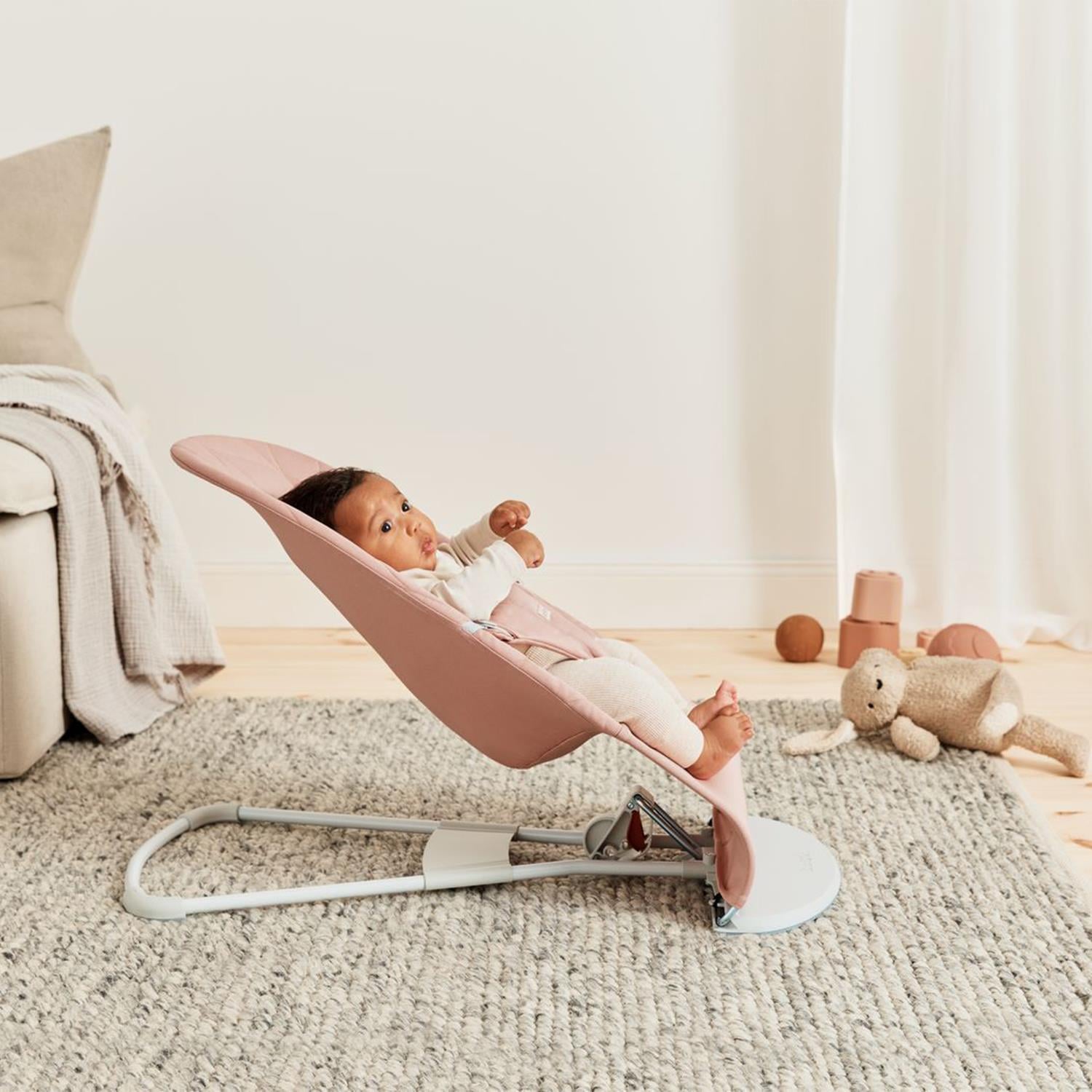 BabyBjörn Pastel Oyuncaklı Bliss Ana Kucağı Petal Woven Dusty Pink