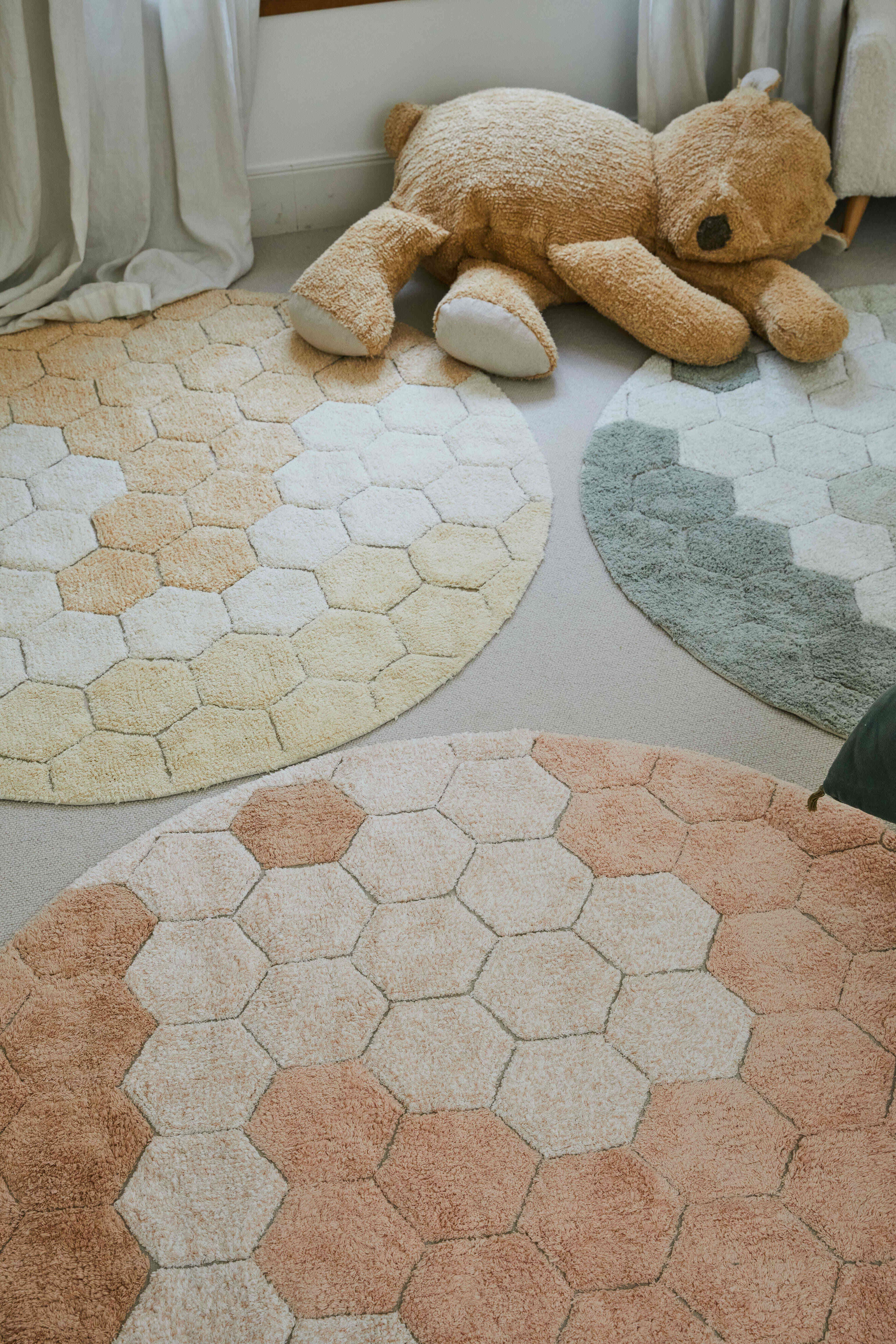 Halı, Round Honeycomb Rose