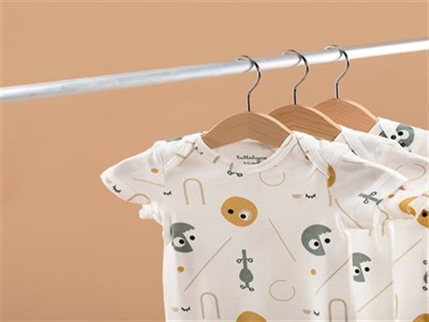 Kısa Kollu Body Ayva Göbek