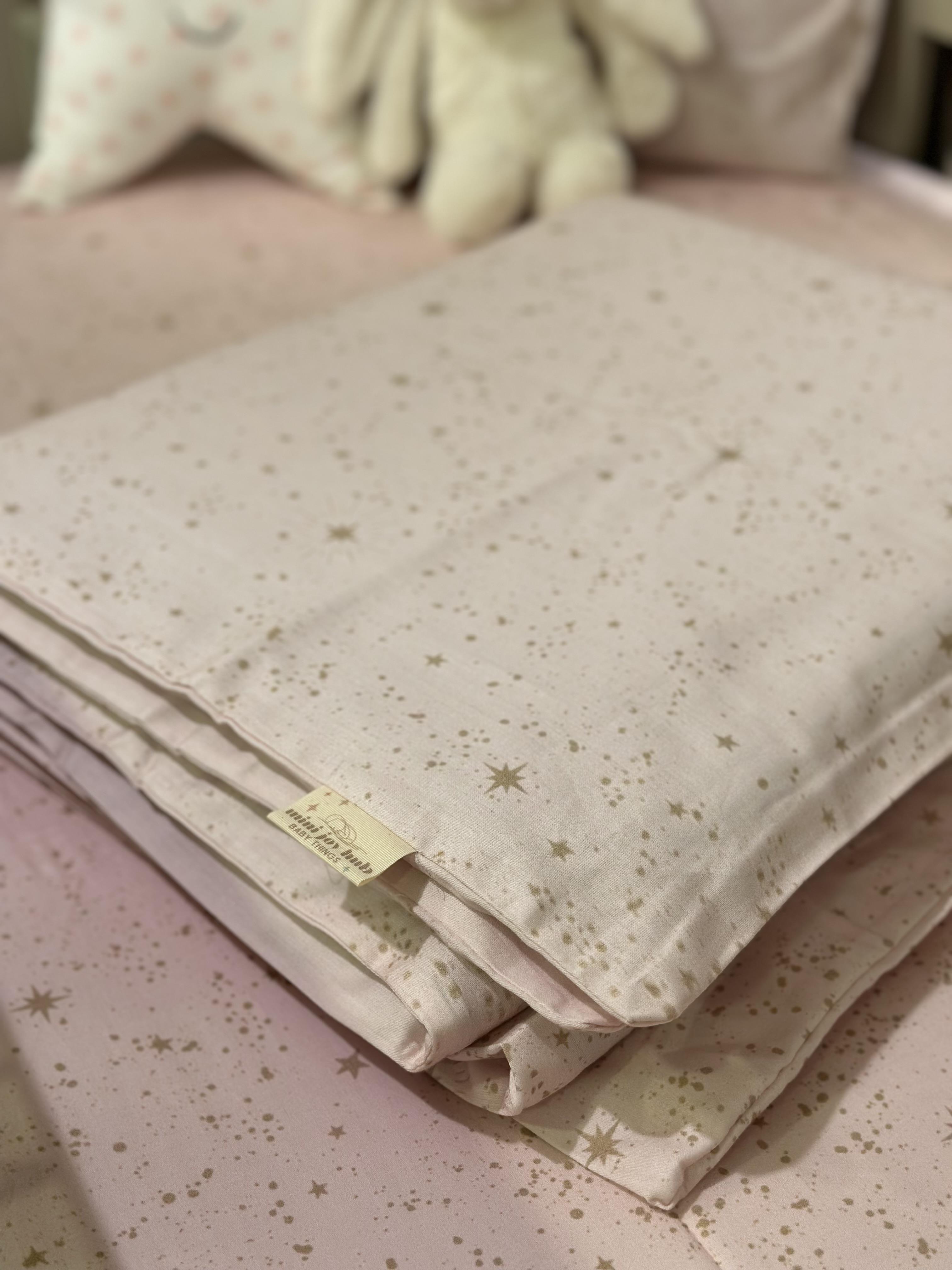 MiniJoyHub Bebek Nevresim Takımı Pembe Üzeri Bej Yıldızlı