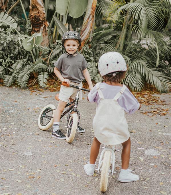 Banwood Kask | Allegra Black