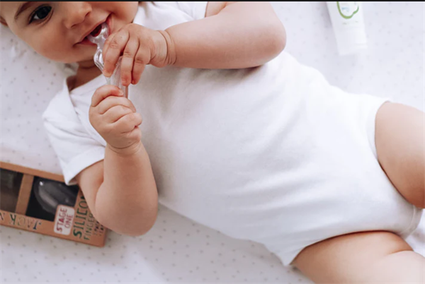 Jack NJill Silikon Diş ve Diş Eti Fırçası