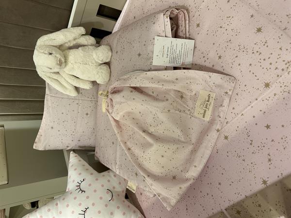 MiniJoyHub Bebek Nevresim Takımı Pembe Üzeri Bej Yıldızlı