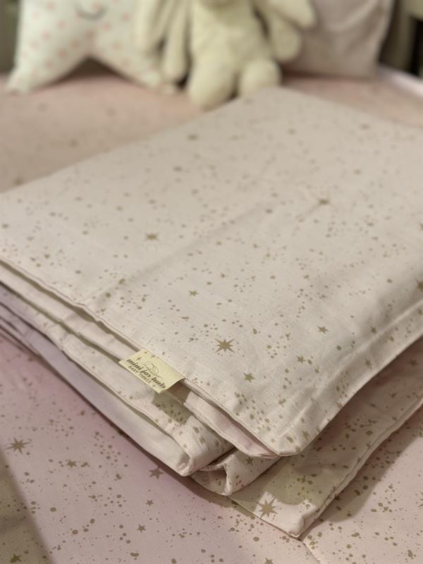 MiniJoyHub Bebek Nevresim Takımı Pembe Üzeri Bej Yıldızlı