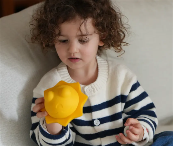 Sunny Ekransız ve Akıllı İlk Arkadaşın