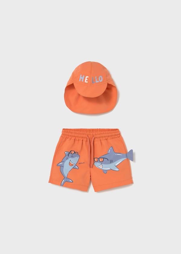 Deniz Sortu ve Şapka Kırmızı