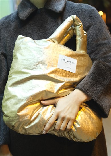 Puffer Metal Limited Edition Shoulder Bag Gold