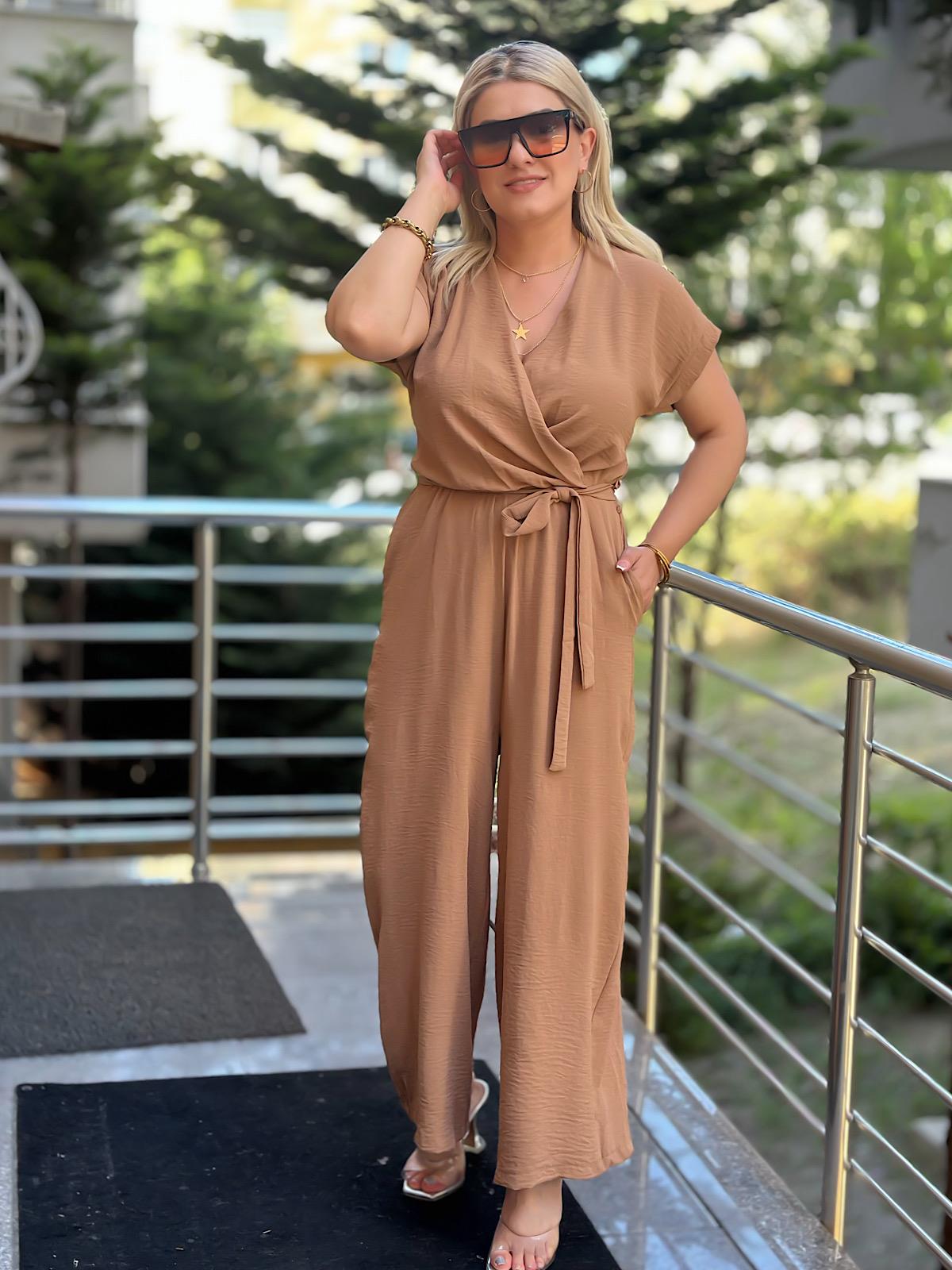 Aerobin Kumaş Kruvaze Yaka Kemerli Tulum CAMEL