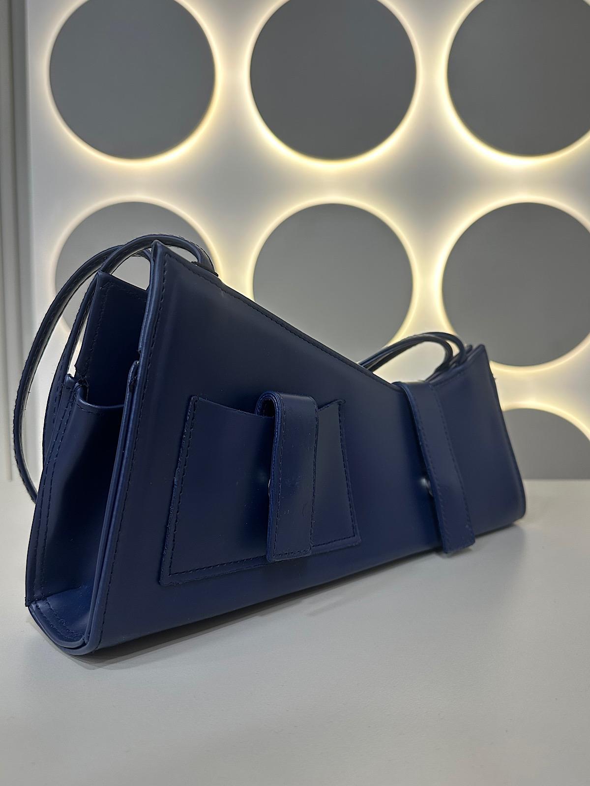 Asimetrik Çanta LACİVERT