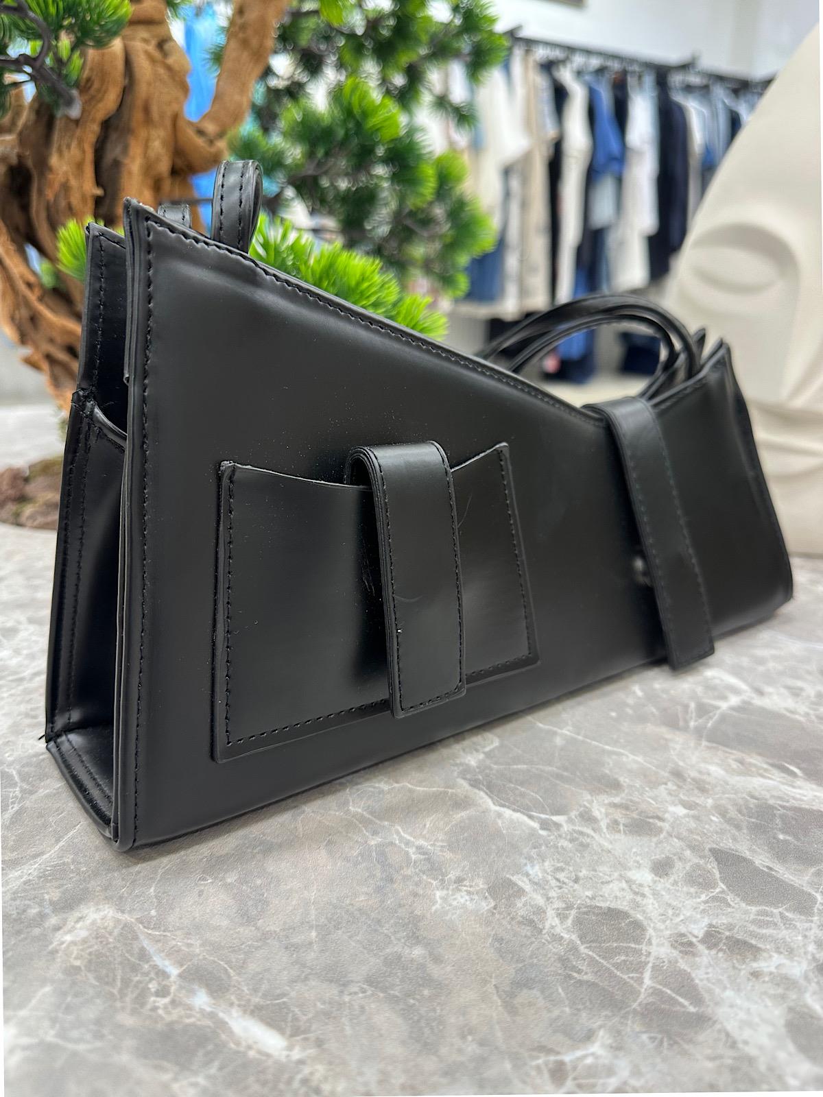 Asimetrik Çanta SİYAH