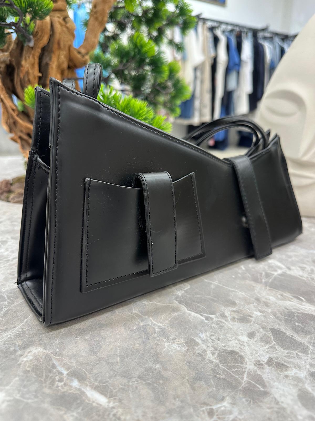 Asimetrik Çanta SİYAH