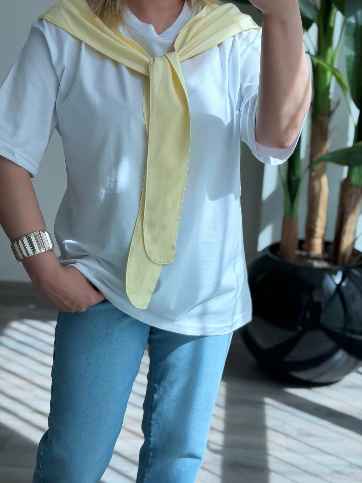 Atkı Detaylı Tshirt Sarı