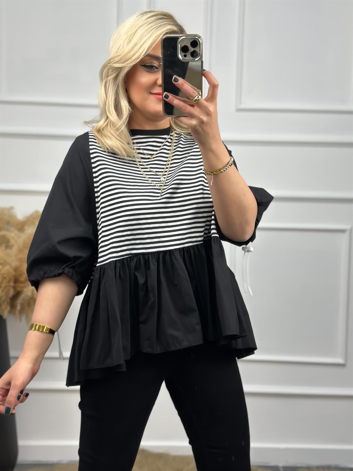 Balon Kol Lastik Detaylı Beyaz Çizgili Poplin Tshirt SİYAH
