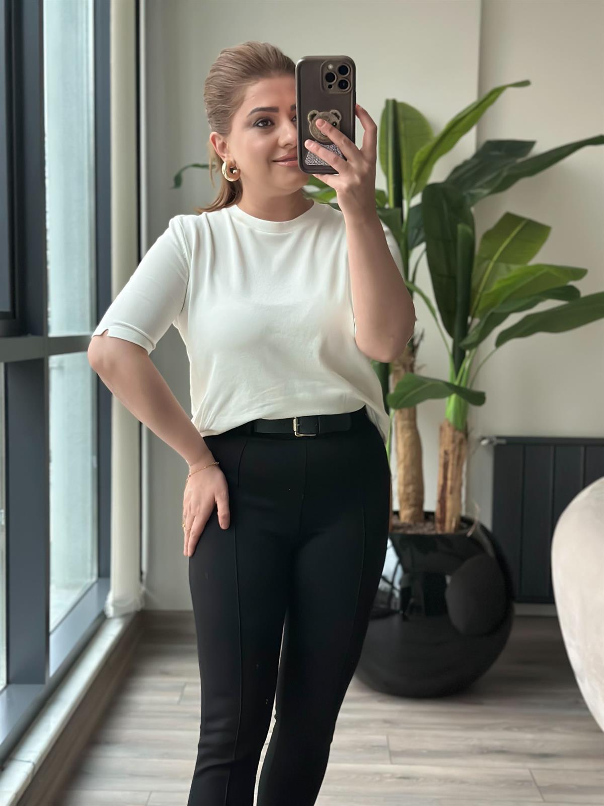 Basic Yaka Kısa Kollu Triko EKRU