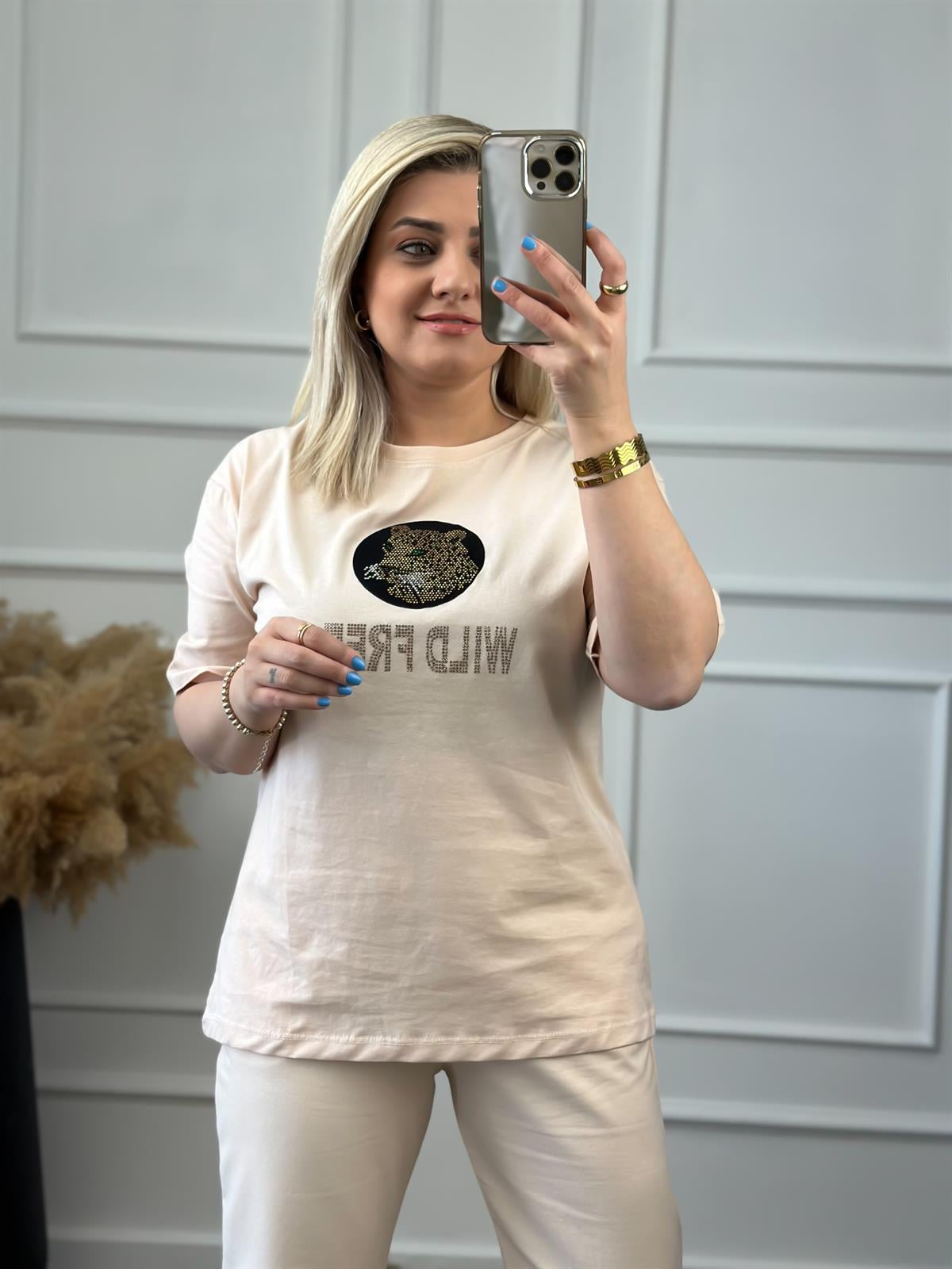 Bisikilet Yaka Arkası Leopar Baskılı Taş İşlemeli Tshirt BEJ