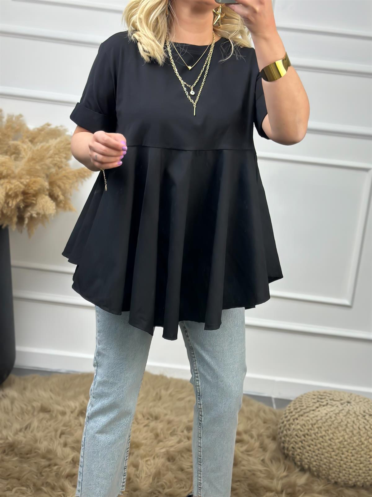 Bisiklet Yaka Yırtmaçlı Poplin Detaylı Tasarım Tshirt SİYAH