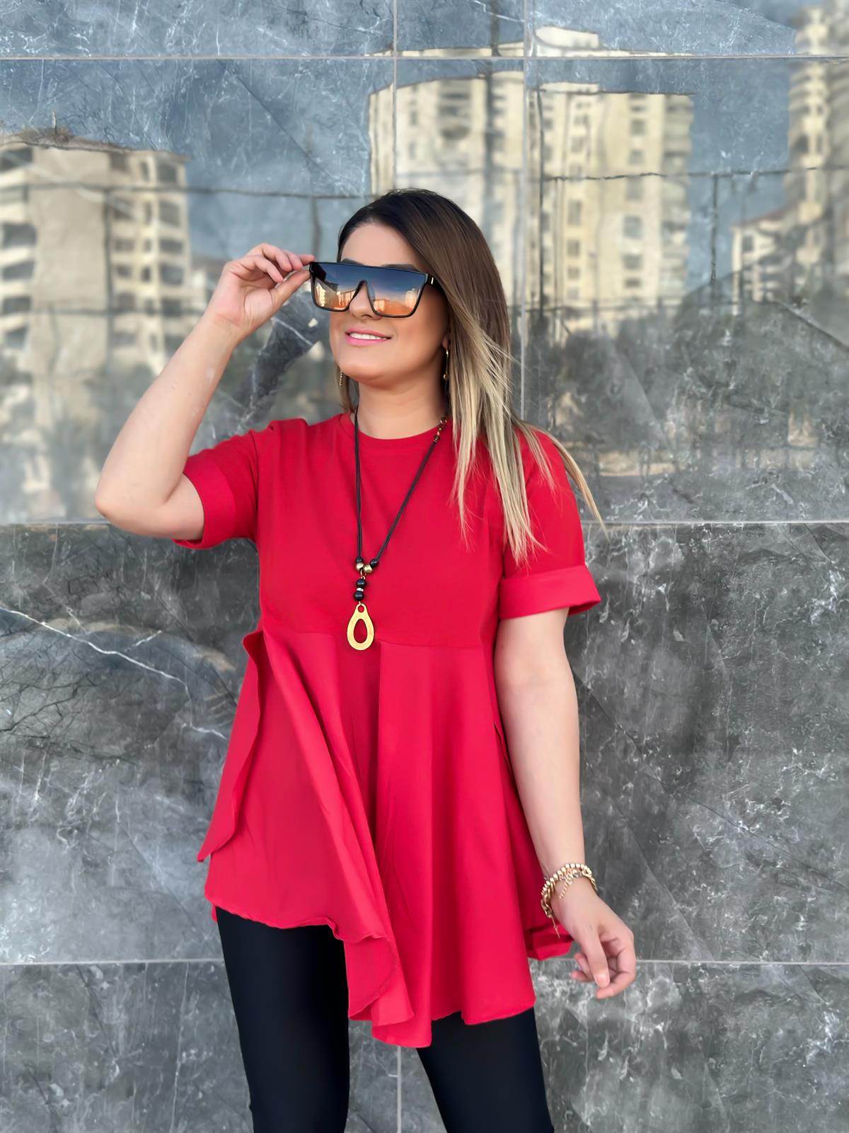 Bisiklet Yaka Yırtmaçlı Poplin Detaylı Tasarım Tshirt KIRMIZI