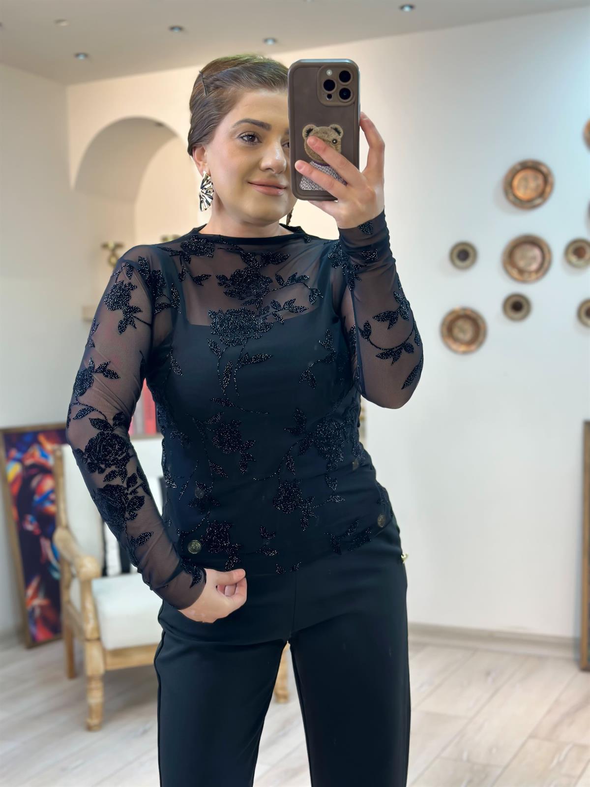Çiçek Detaylı Transparan Bluz SİYAH