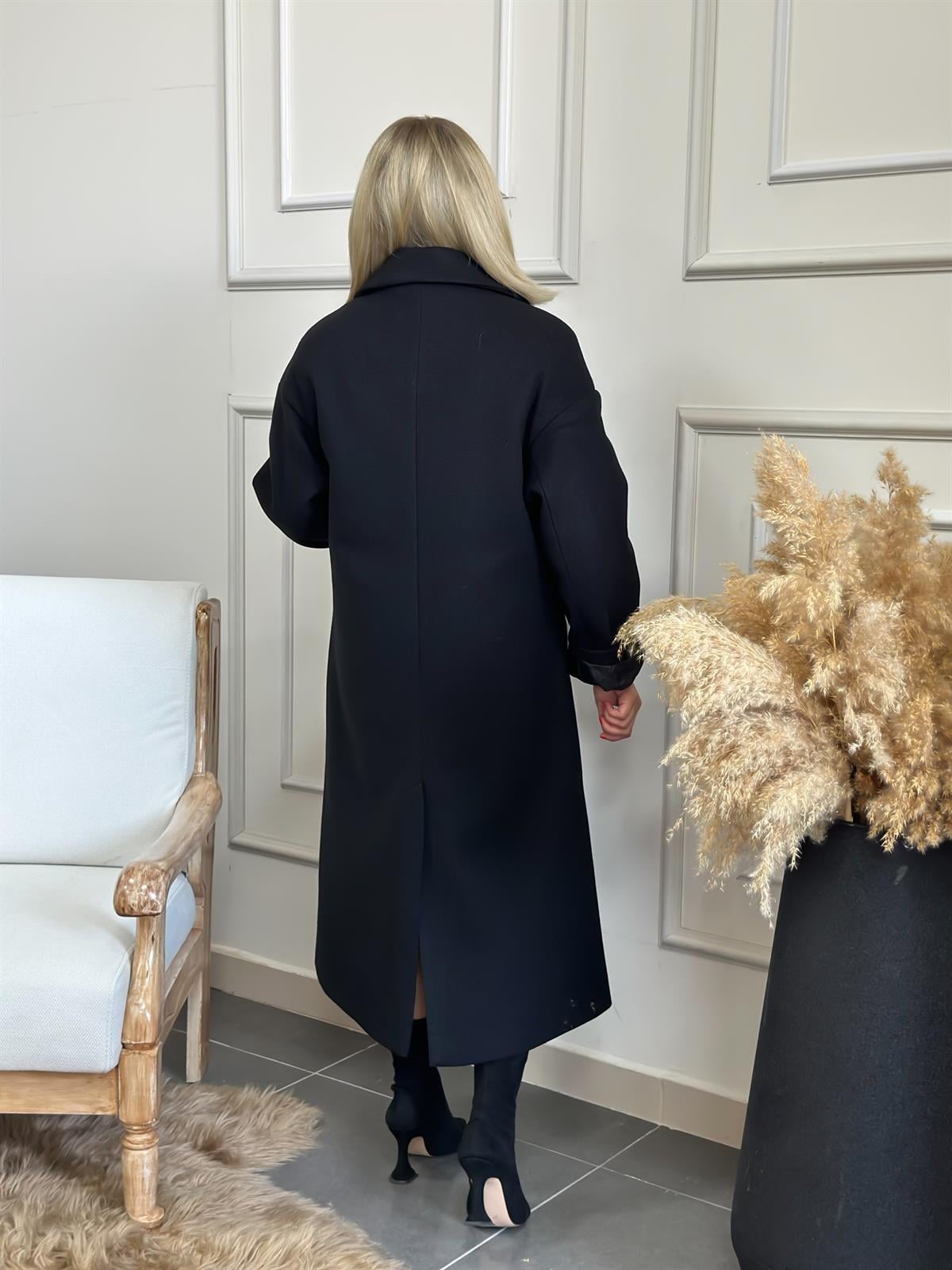 Dört Düğme Cepli Kaşe Kaban SİYAH