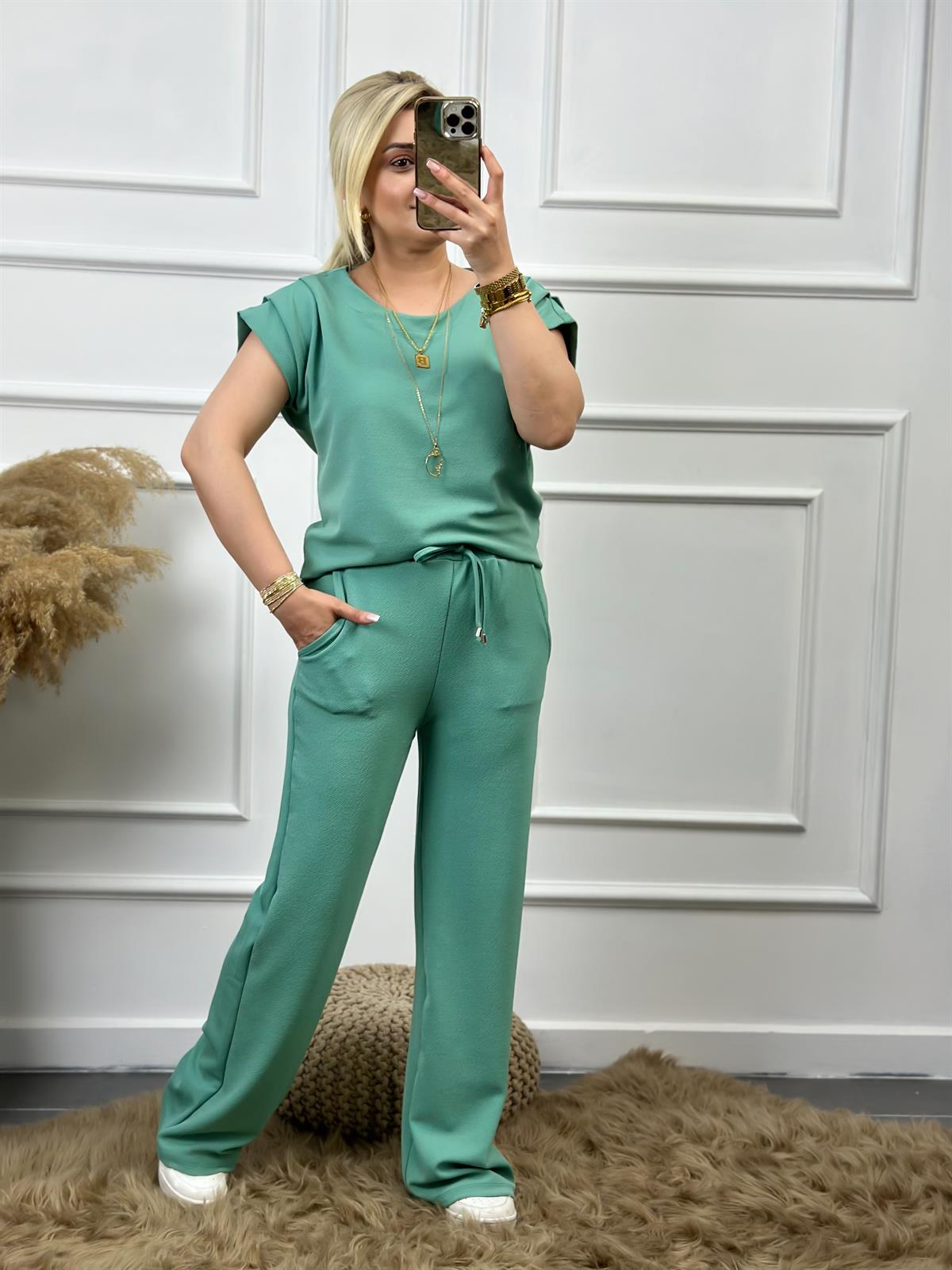 Drapeli Likralı Crep Kumaş Bluz Pantolon Takım Mint