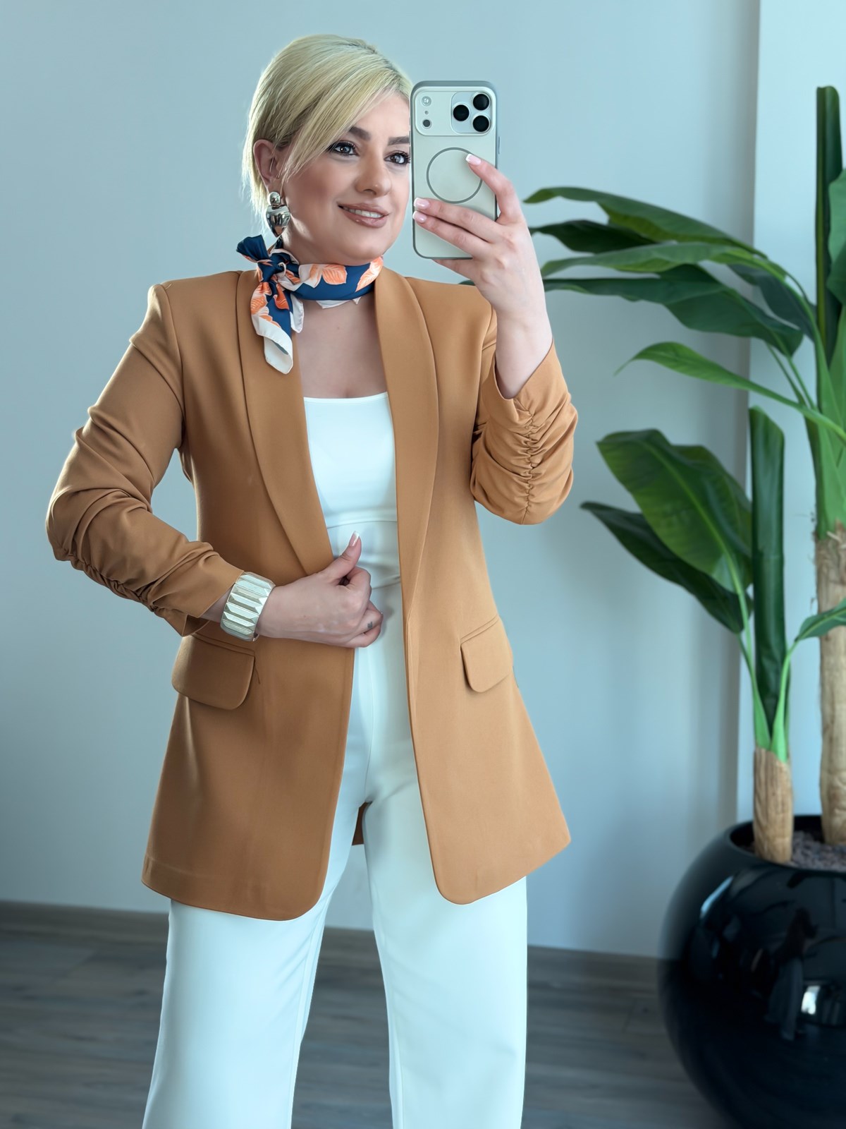 Düğmesiz Astarlı Kolu Büzgülü Blazer Ceket CAMEL