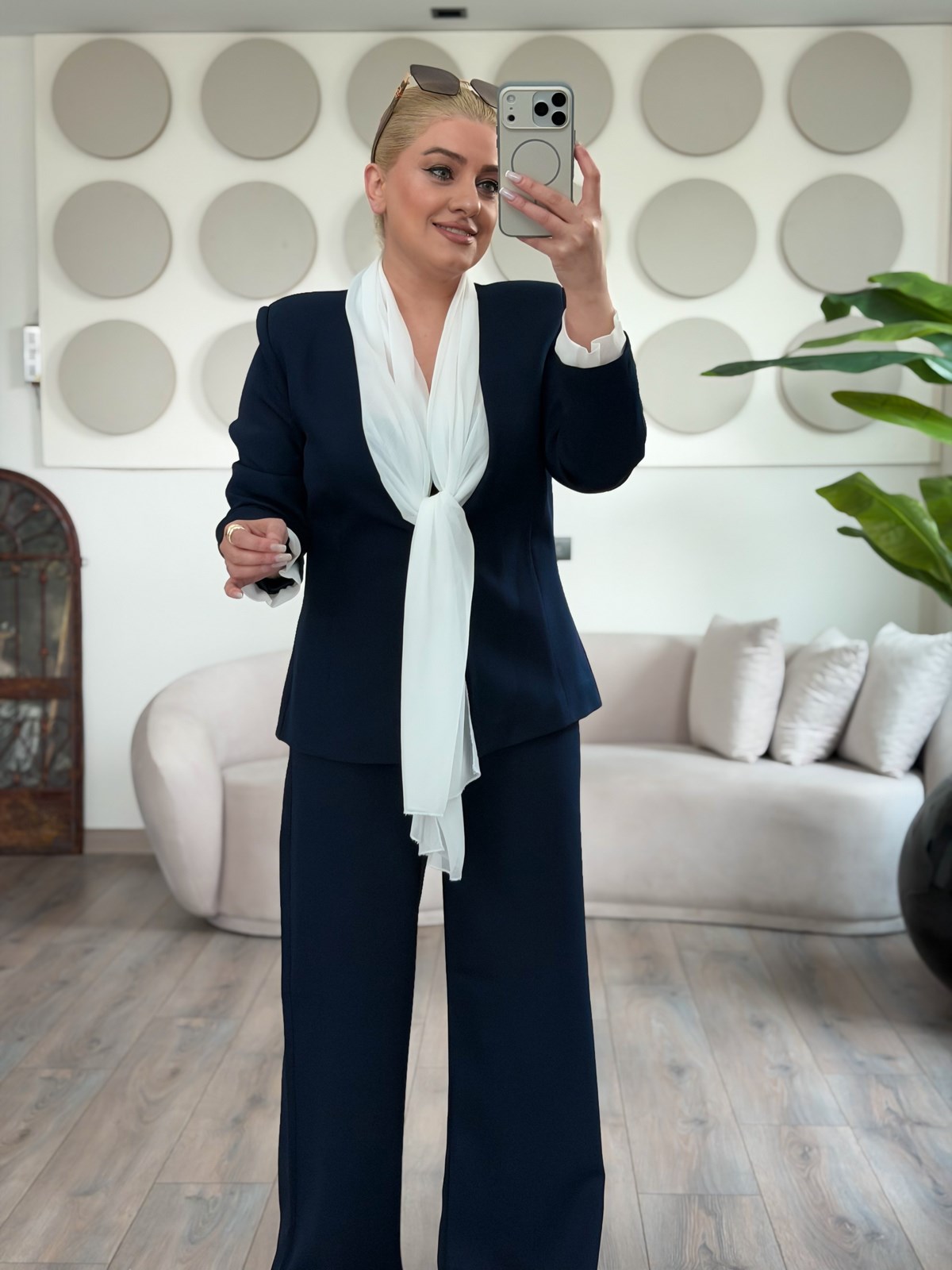 Fular Bağlamalı Blazer Pantolon Takım LACİVERT