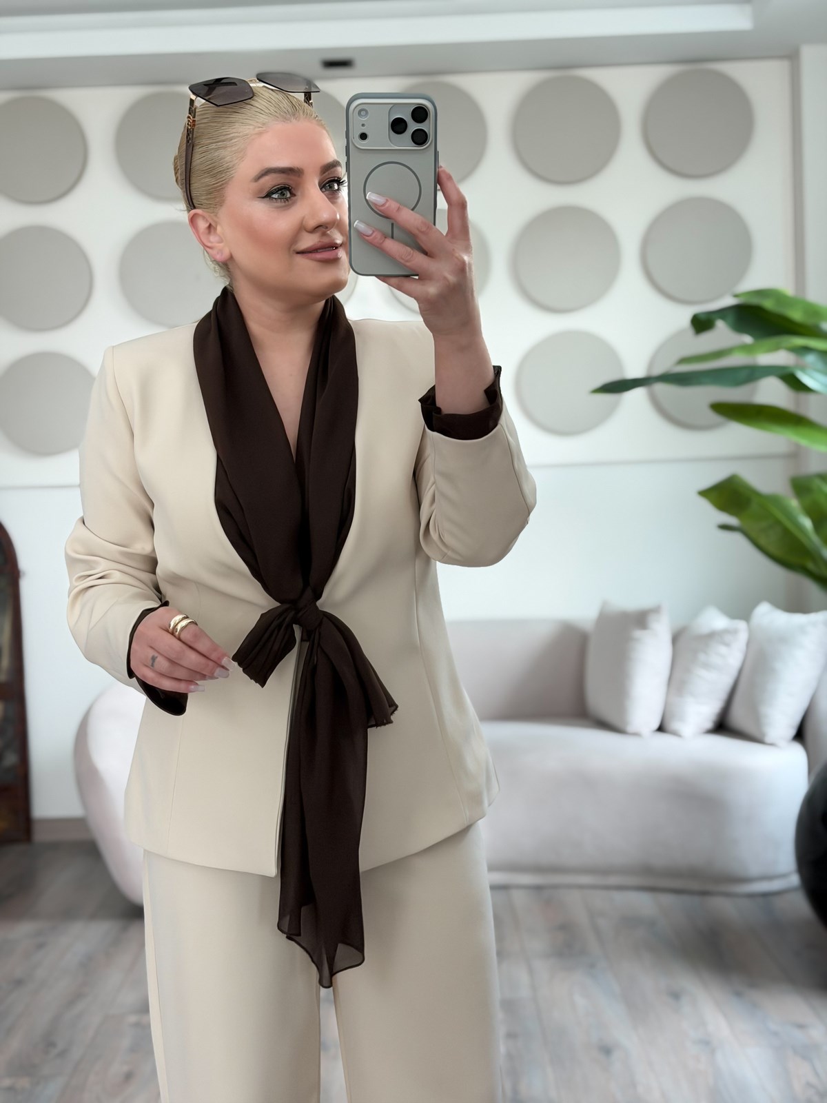 Fular Bağlamalı Blazer Pantolon Takım BEJ