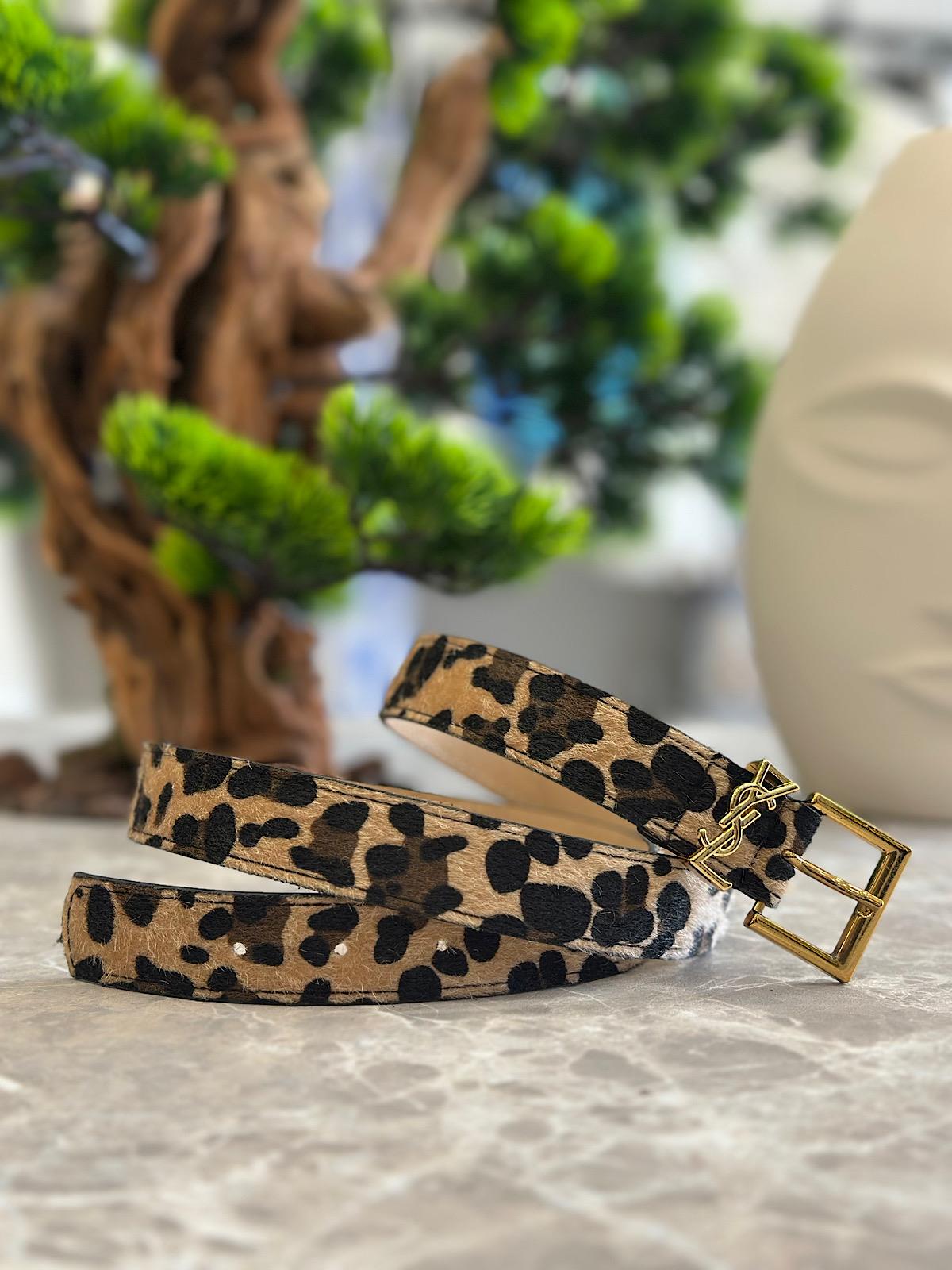 Gold Yazılı Kare Kemer LEOPAR
