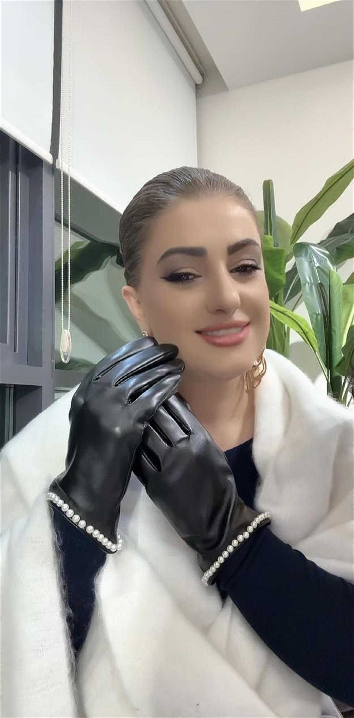 İnci Taşlı PU Deri Eldiven SİYAH