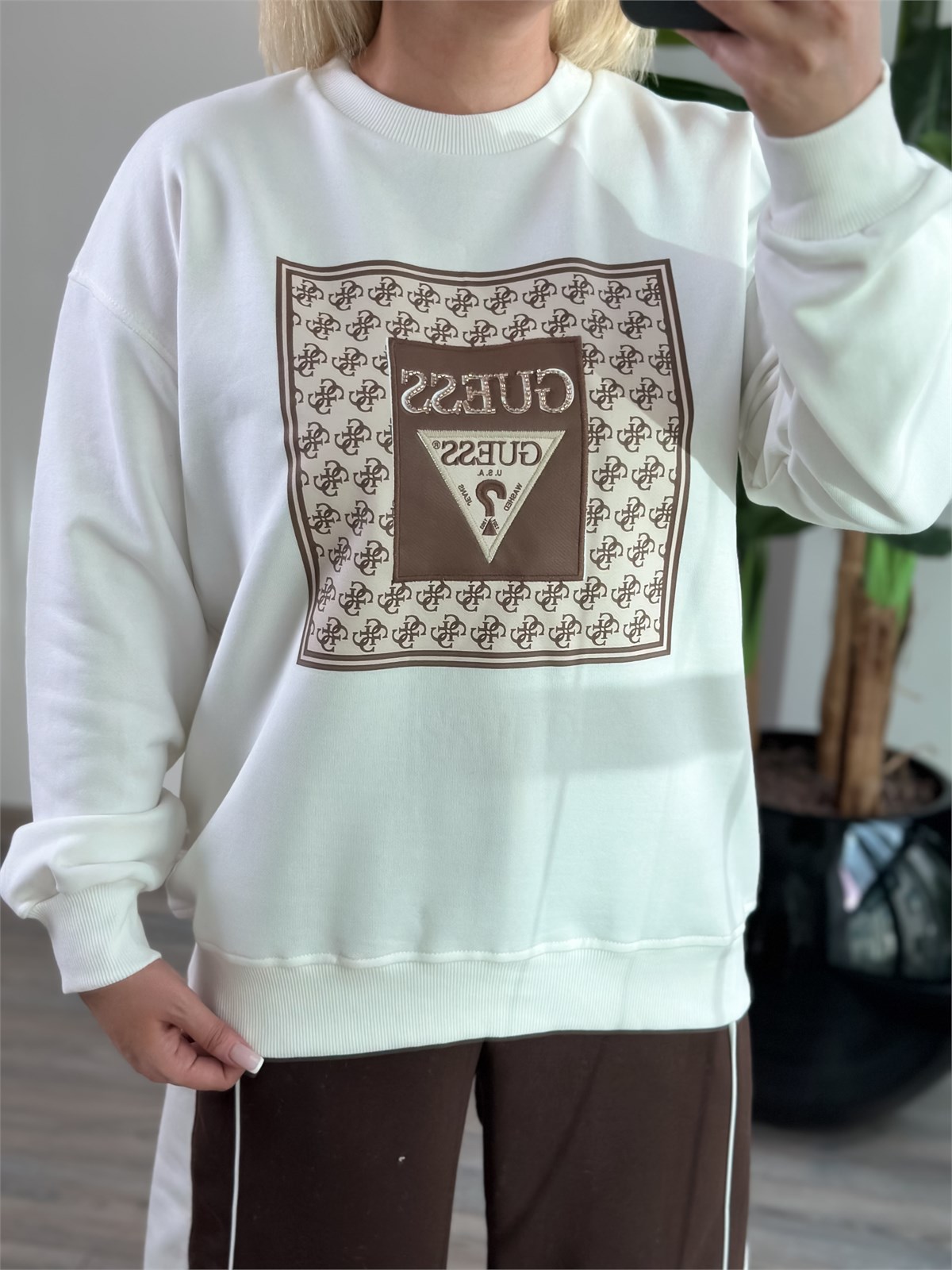 Kare Desenli Baskılı Sweatshirt BEYAZ