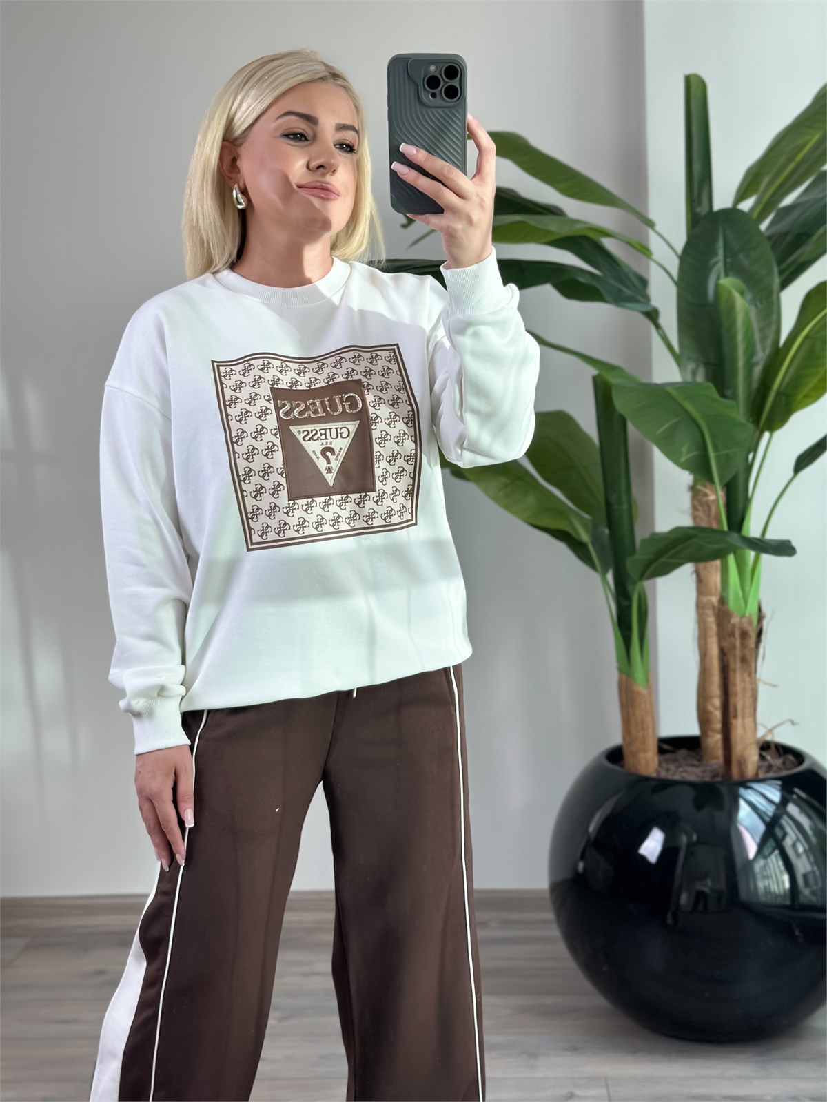 Kare Desenli Baskılı Sweatshirt BEYAZ