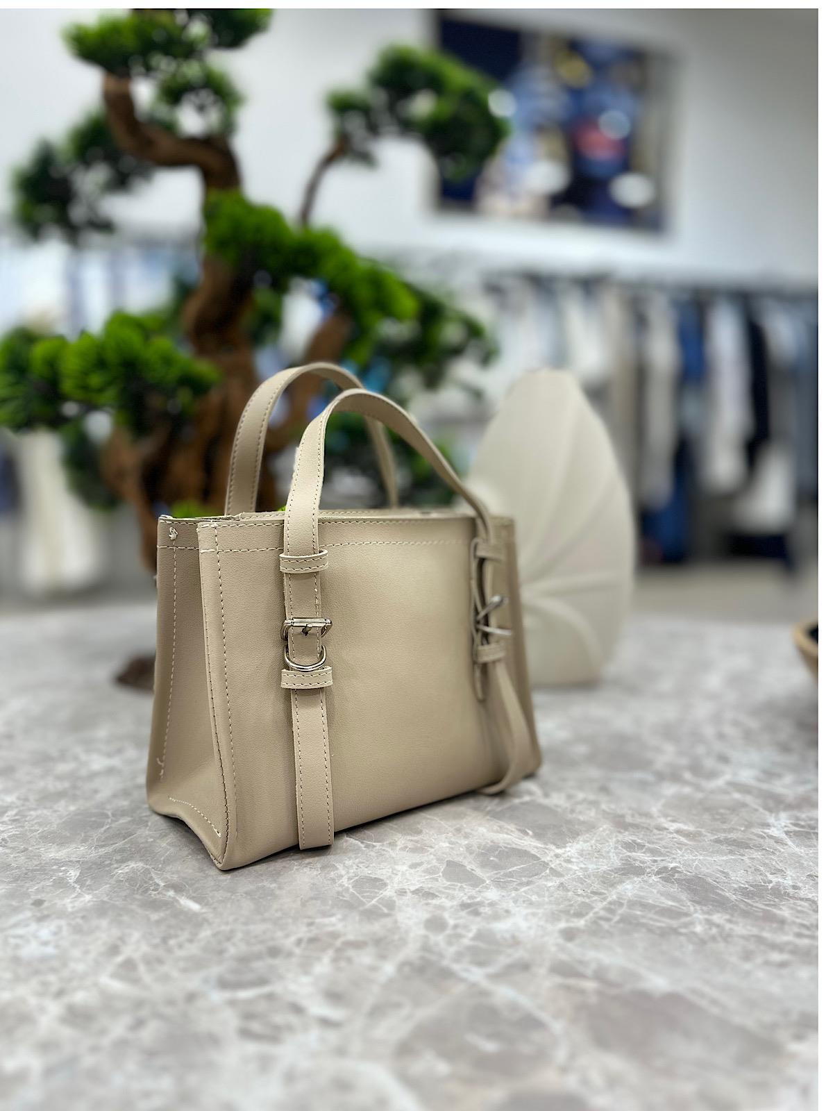 Kemer Detaylı Çanta BEJ