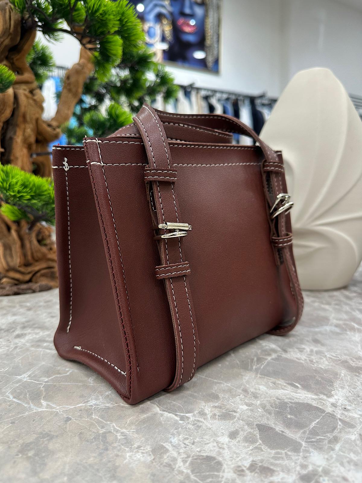 Kemer Detaylı Çanta BORDO