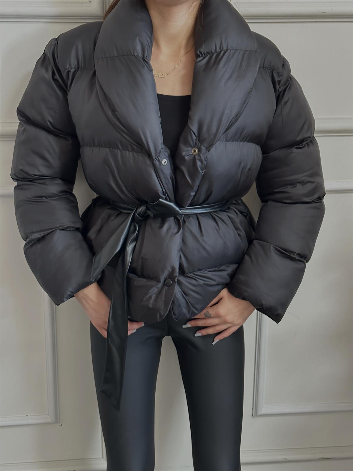 Kemer Detaylı Şişme Mont SİYAH