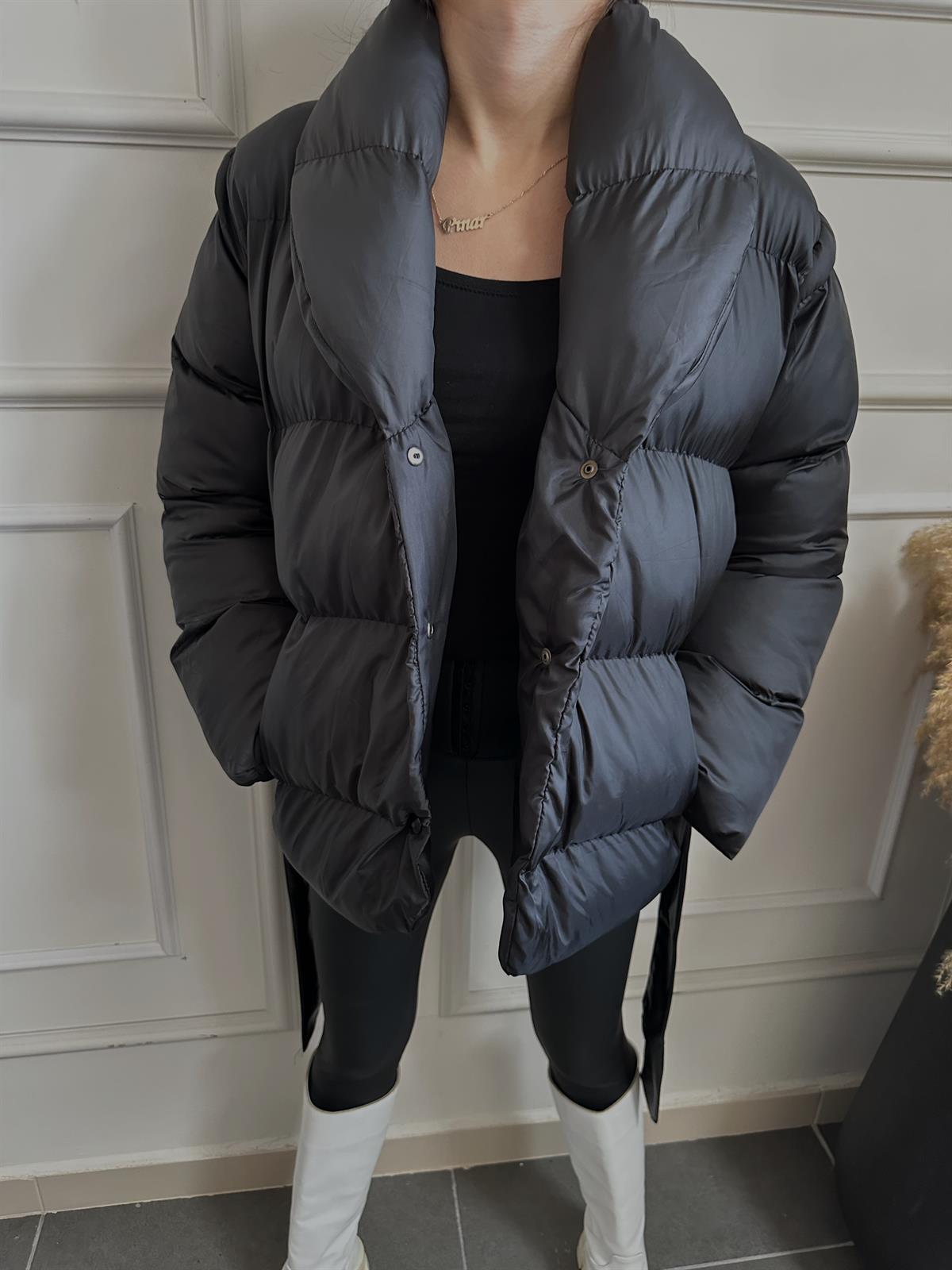 Kemer Detaylı Şişme Mont SİYAH