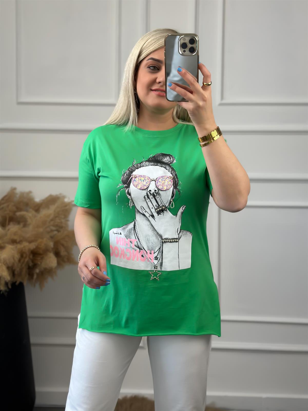 Kız Desenli Taş İşlemeli Tshirt YEŞİL