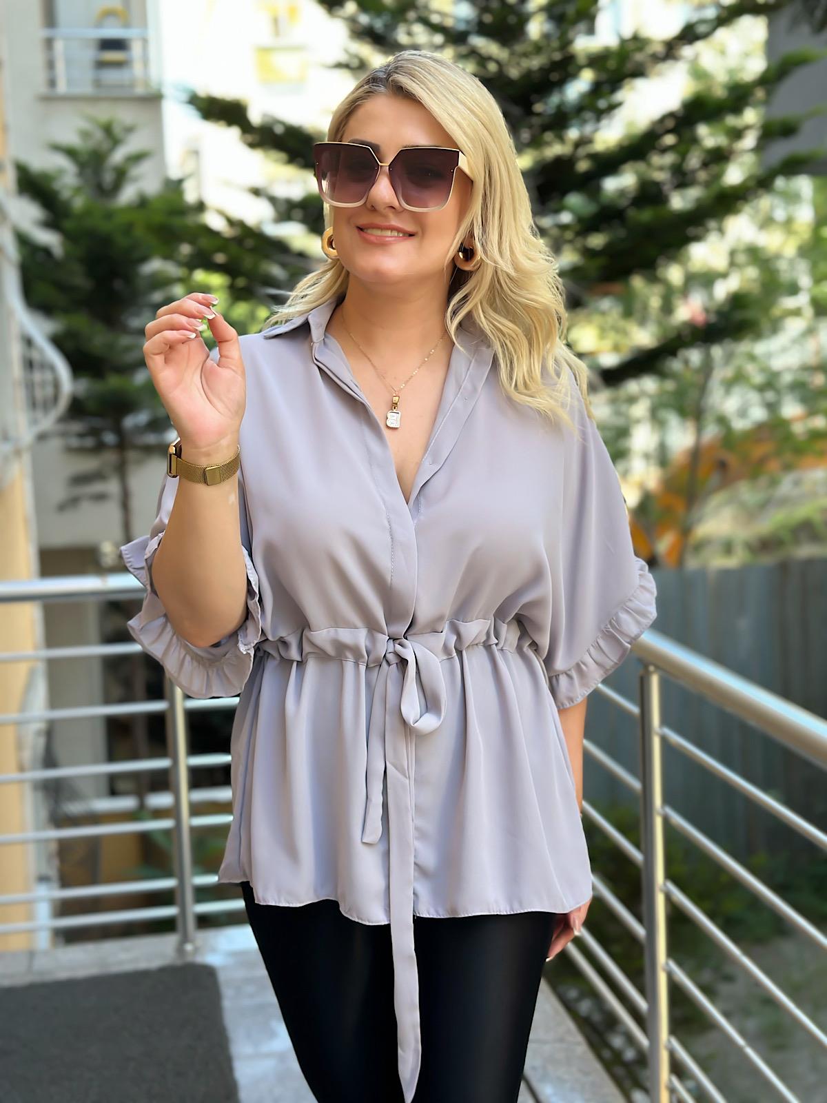Kolları Fırfırlı Belden Büzgü Detaylı Gömlek Bluz GRİ