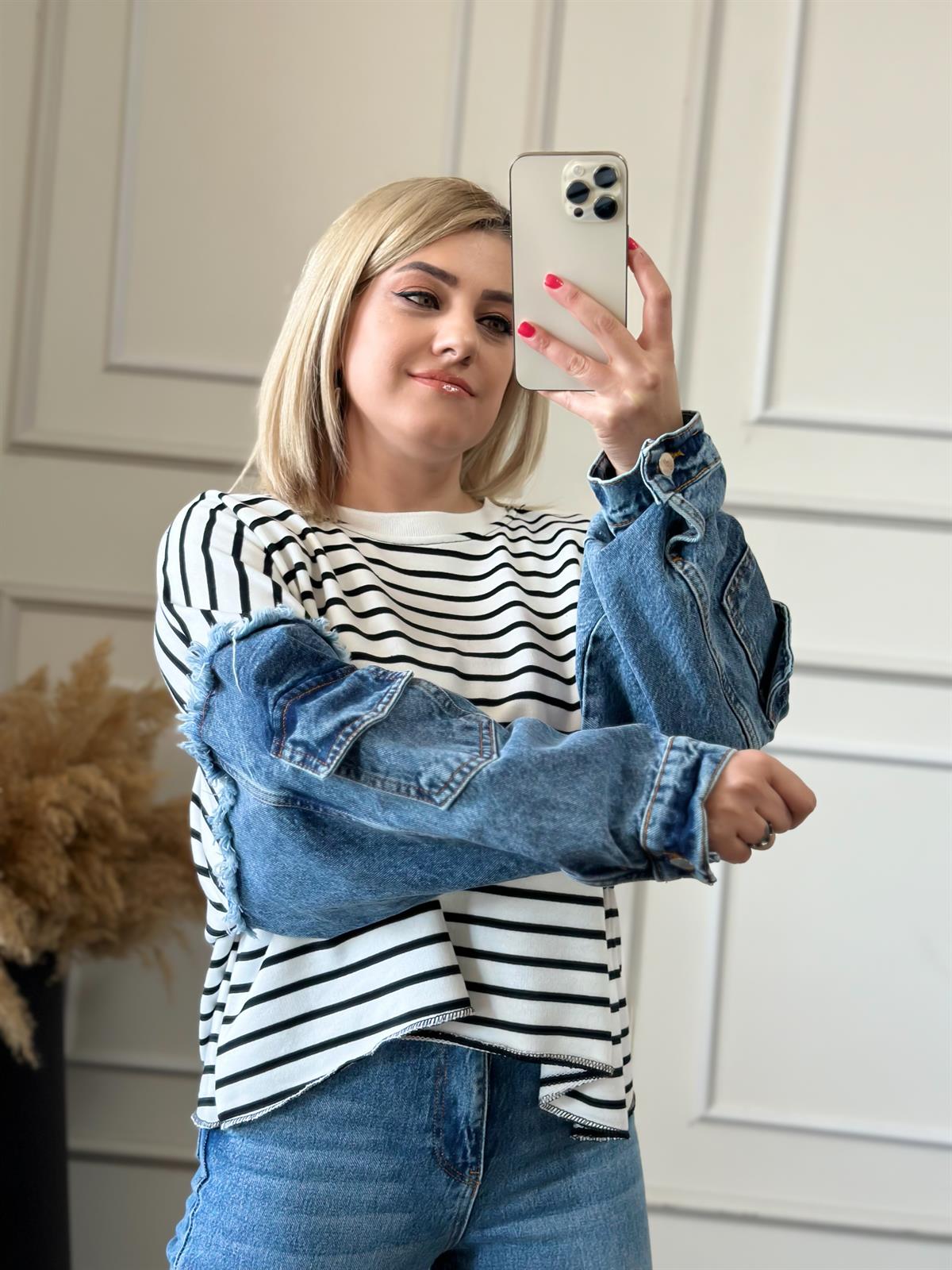 Kolları Kot Detaylı Sweatshirt SİYAH BEYAZ