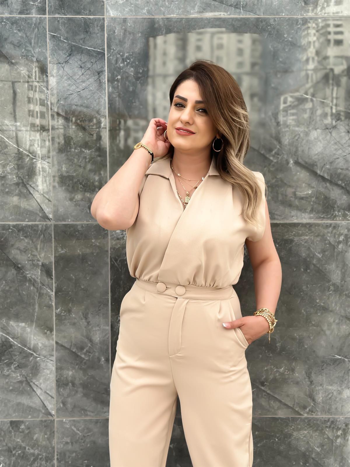 Kruvaze Yaka Beli Düğme Detaylı Omzu Drapeli Tulum BEJ