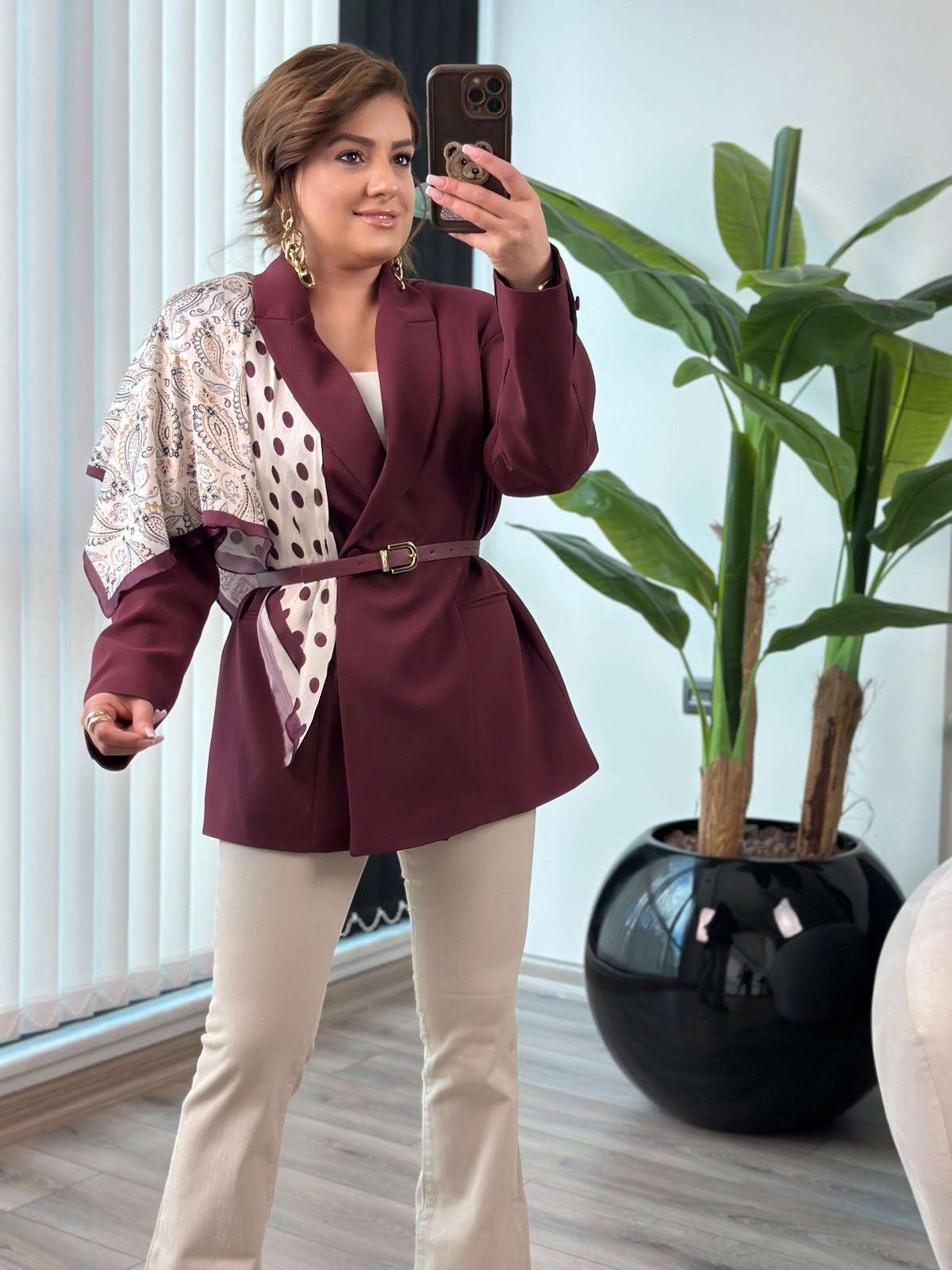 Omzu Fularlı Kemerli Astarlı Ceket MÜRDÜM