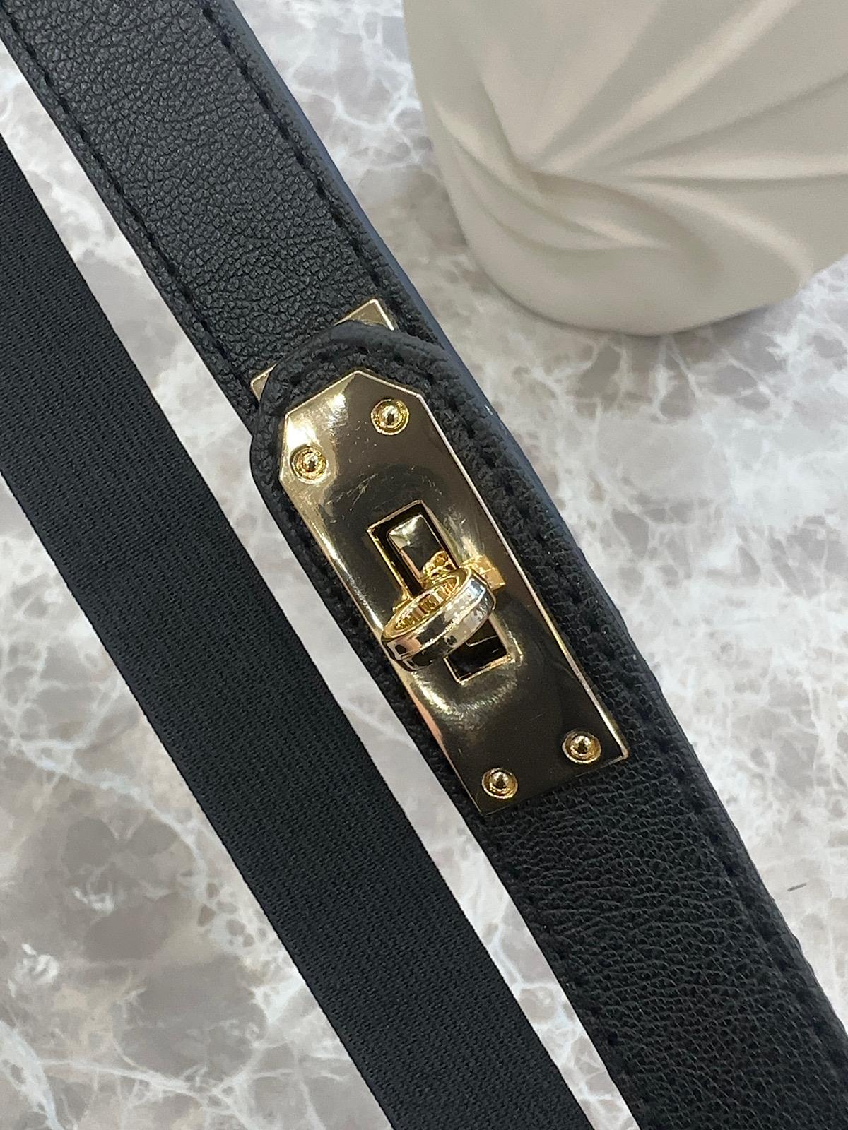 Önden Elastik Detaylı Kemer SİYAH