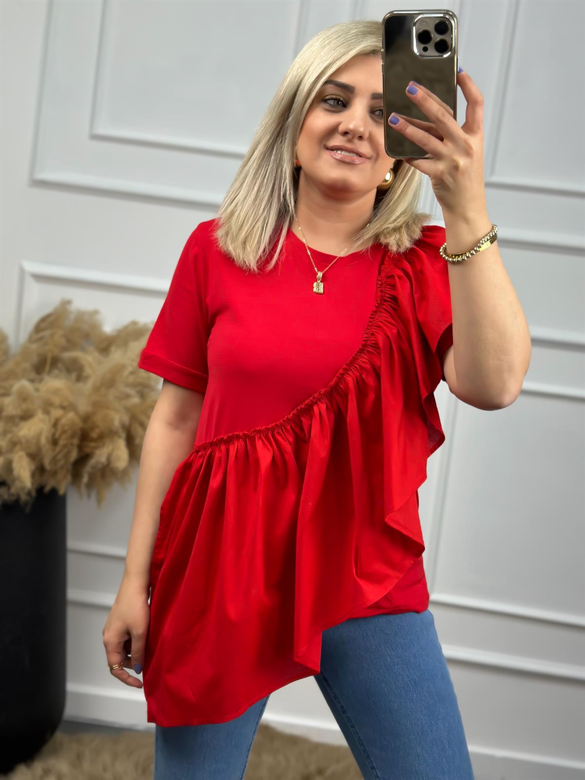 Önü Büzgü Detaylı Kısa Kollu Tshirt KIRMIZI