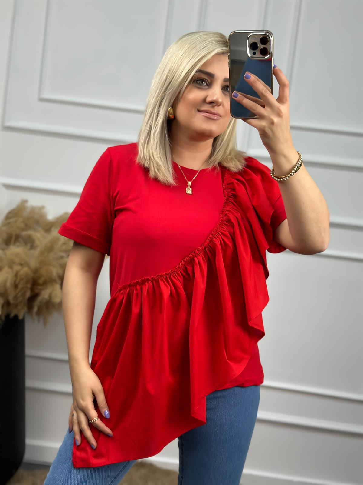 Önü Büzgü Detaylı Kısa Kollu Tshirt KIRMIZI