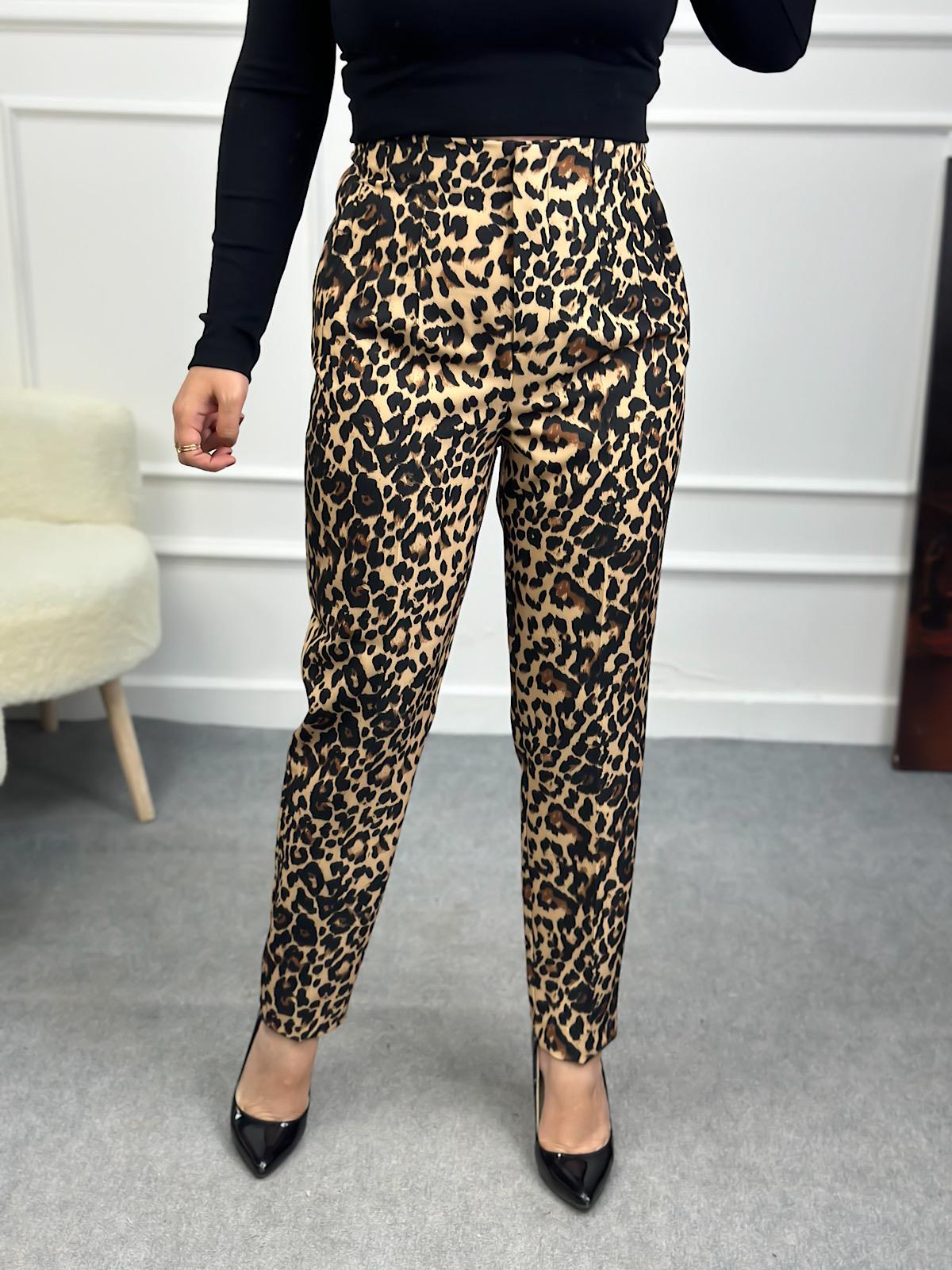 Önü Flotalı Leopar Desen Kumaş Pantolon SİYAH