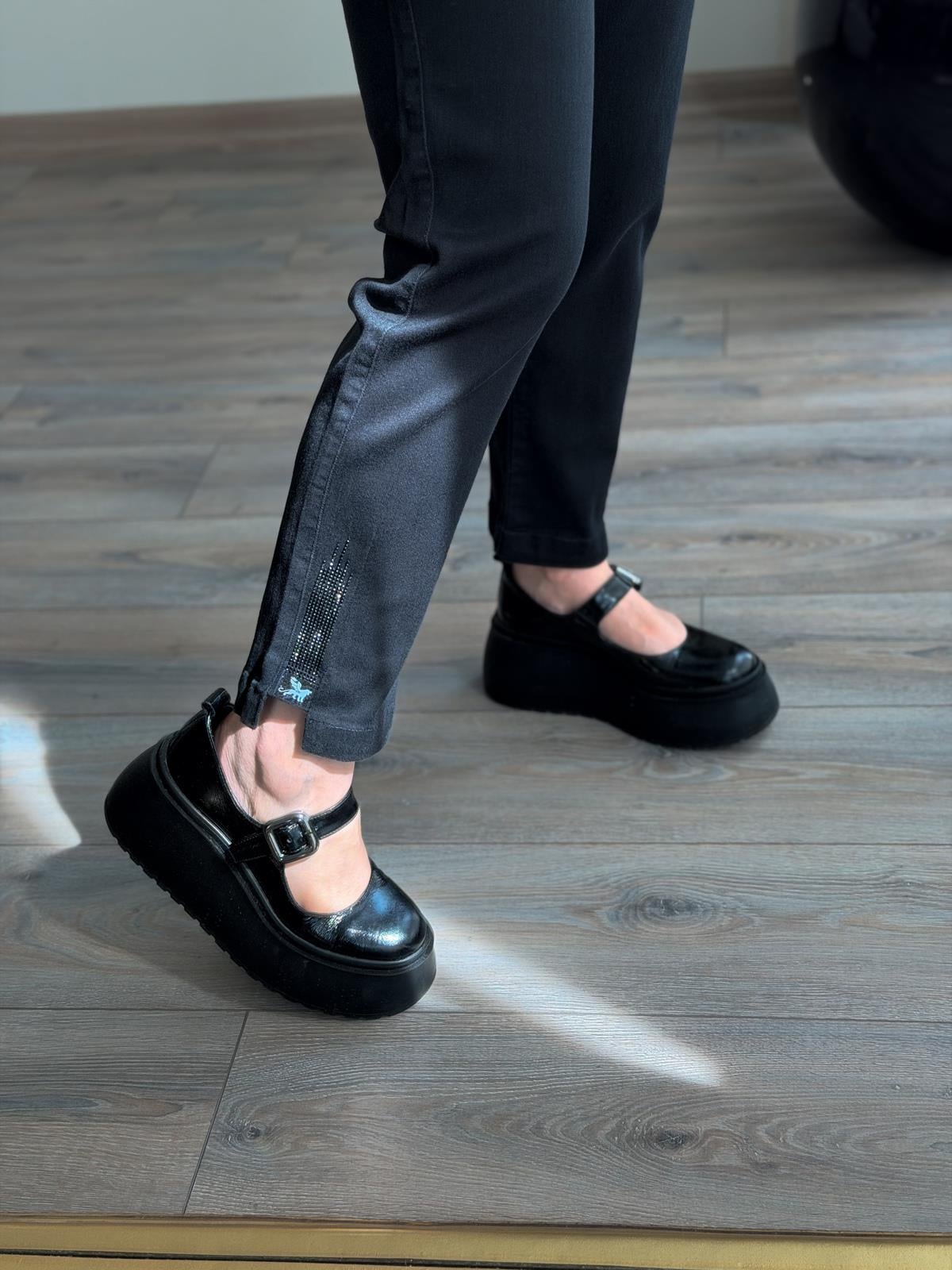 Paça Taşlı Beli Lastkili Kot Pantolon SİYAH