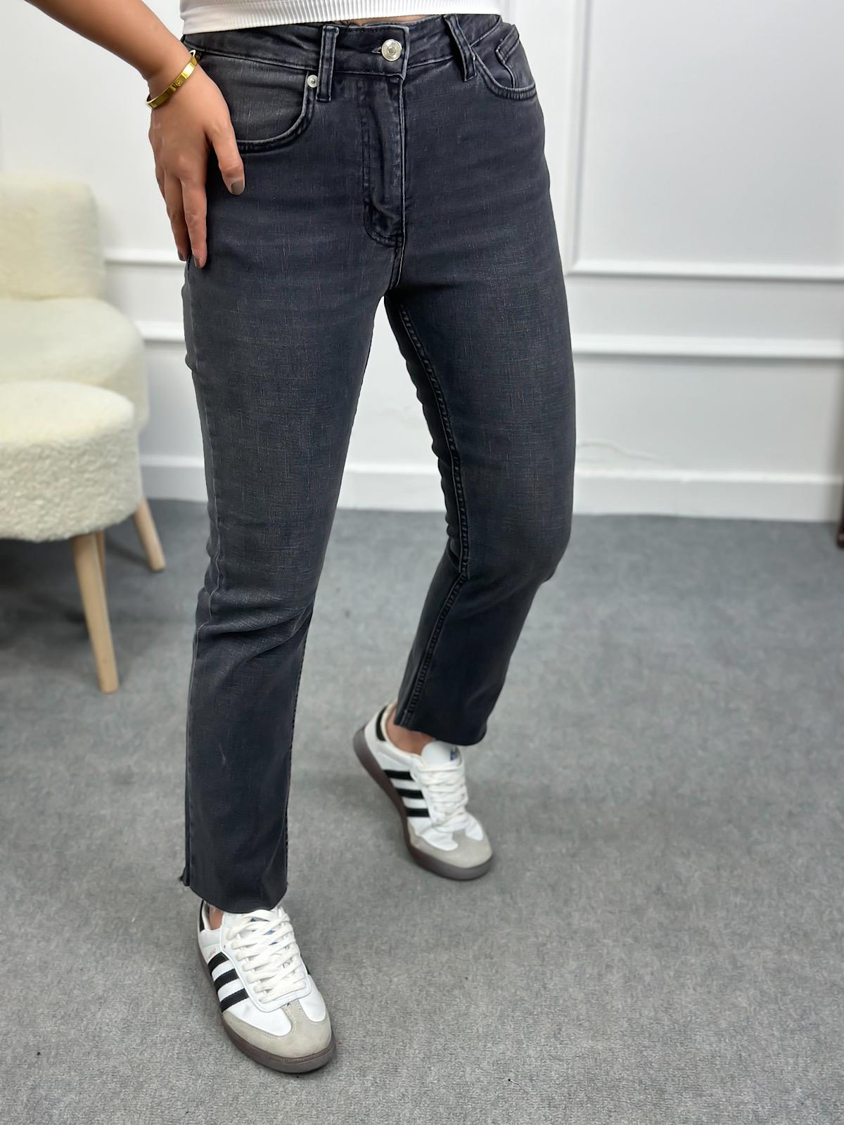 Paçası Kesik Orjinal Fit Mom Jean FÜME