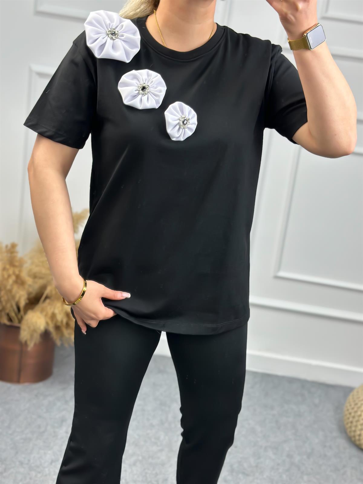 Papyonlu Taşlı Tshirt SİYAH