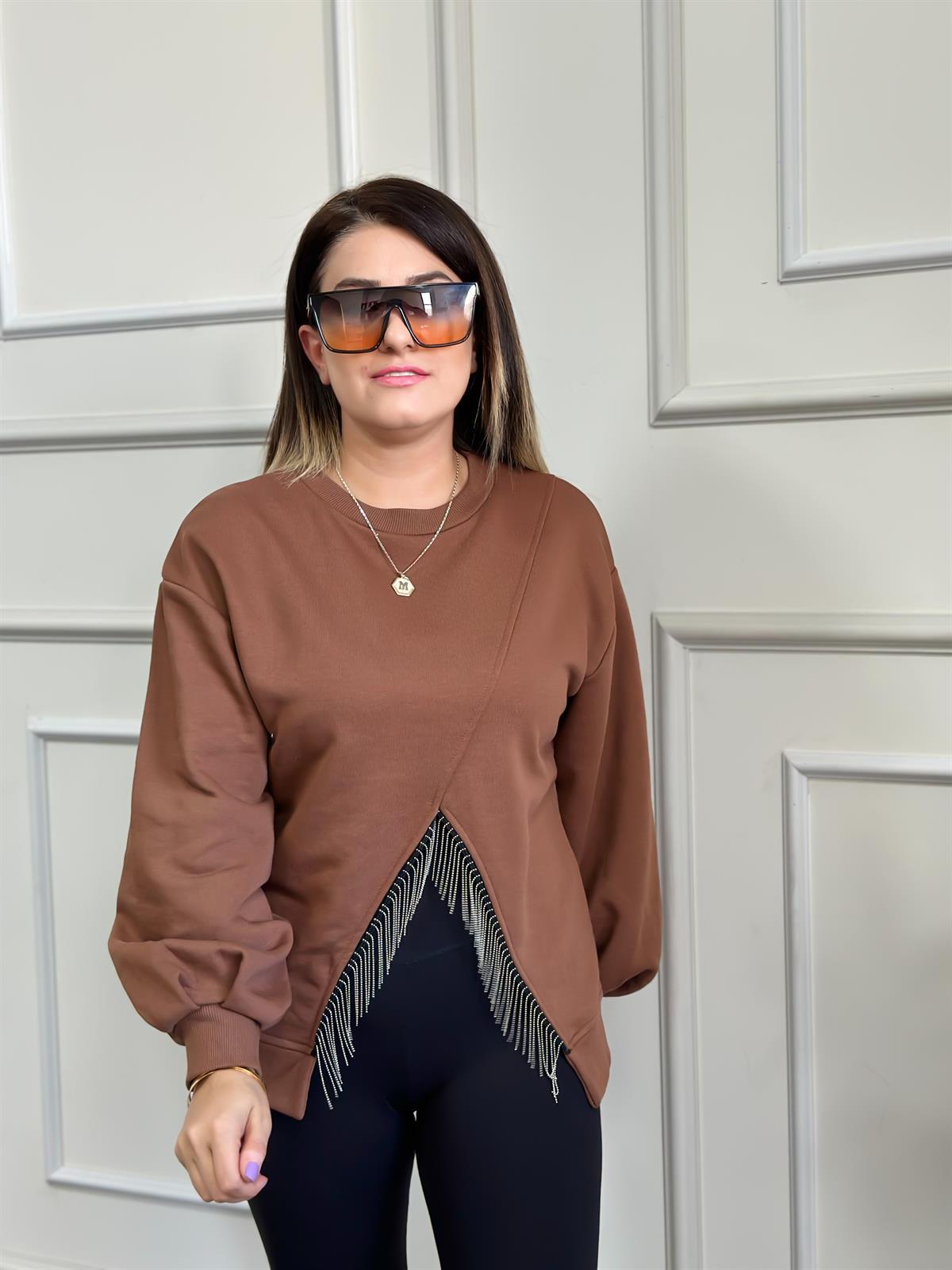 Pencere Detaylı Bisiklet Yaka Zincirli Sweatshırt ACI KAHVE