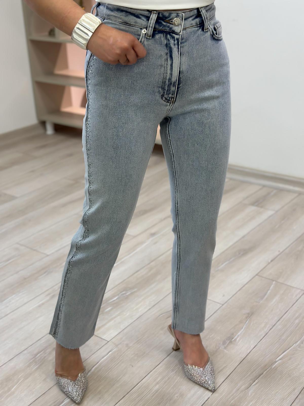 Şerit Taşlı Mom Fit Kot Pantolon BUZ MAVİ