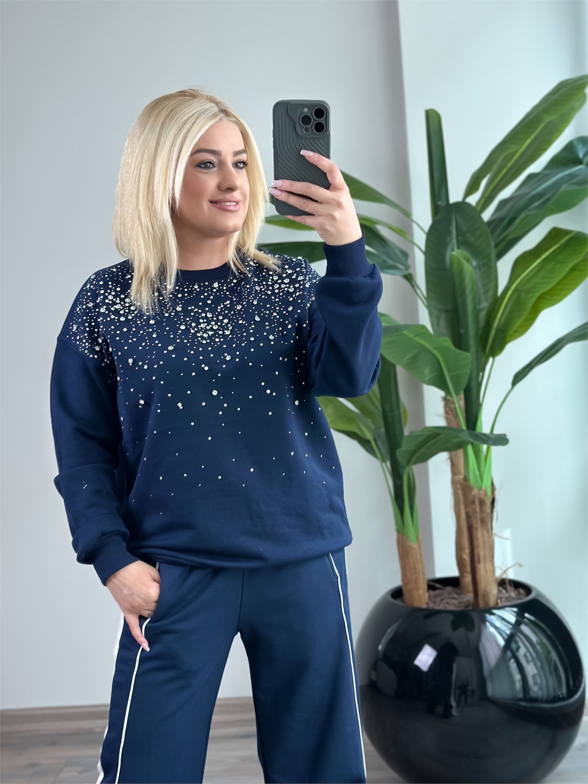 Serpme Taş Detaylı Sweatshirt LACİVERT